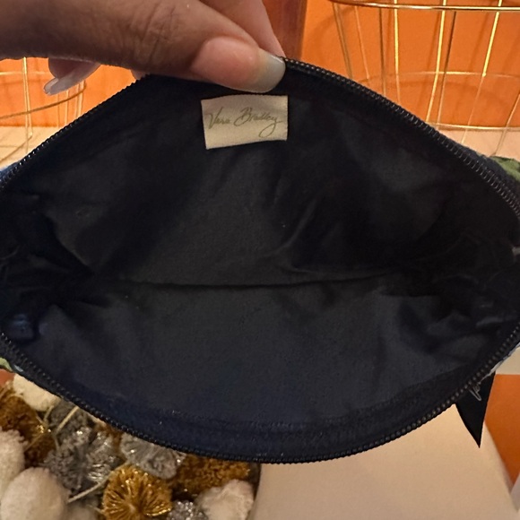 VERA BRADLEY Quilted Wristlet in “Caribbean Sea” Print(NWOT) - Picture 2 of 5